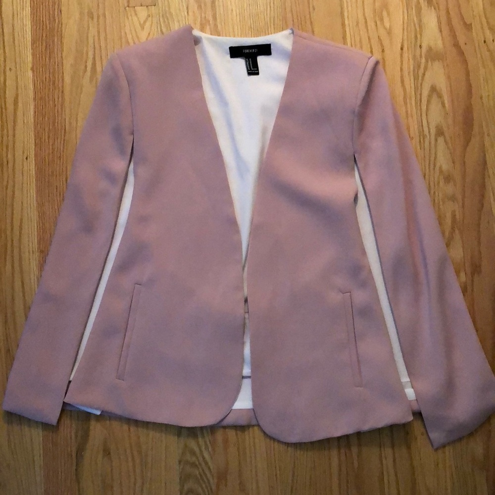 Mauve cape
